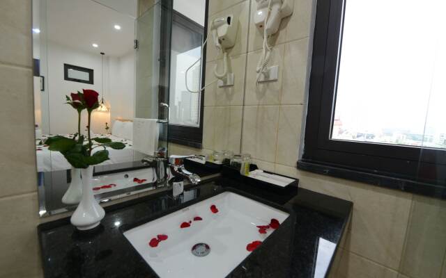 Blue Hanoi Inn City Hotel