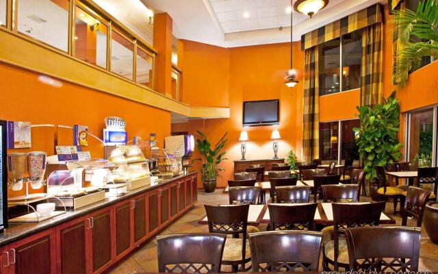 Holiday Inn Express Clearwater East - Icot Center by IHG