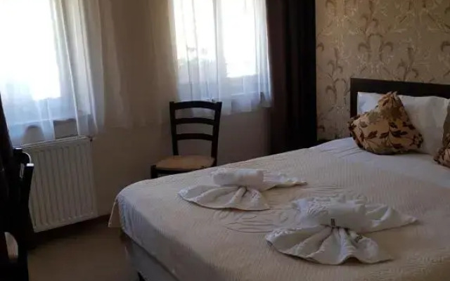 Villa Anticus (Adults Only)