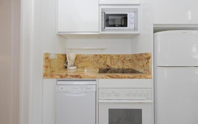 Sea Views Aloha Apartment by GHR Rentals