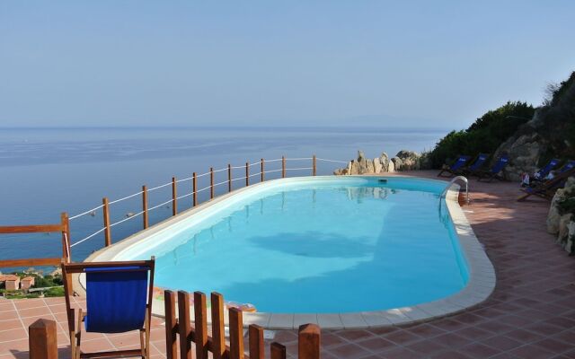 Astounding Villa in Costa Paradiso Italy with Swimming Pool