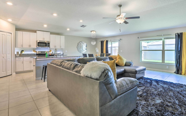Modern & Bright Ruskin Home Near Bahia Beach!