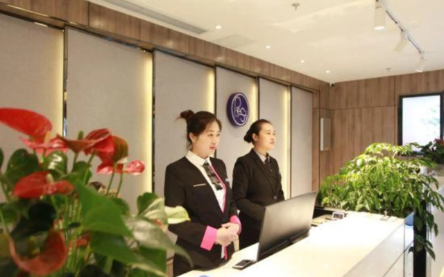 Rest yizhi hotel