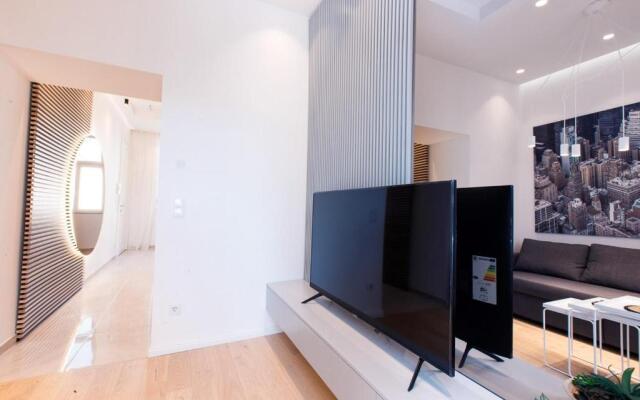 Zeus Design Apartments Unique #36
