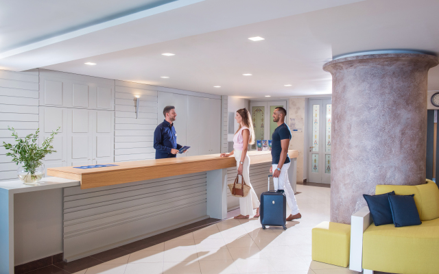 Mistral Mare Hotel