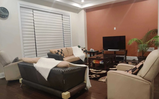 Luxurious Rooms in Pickering