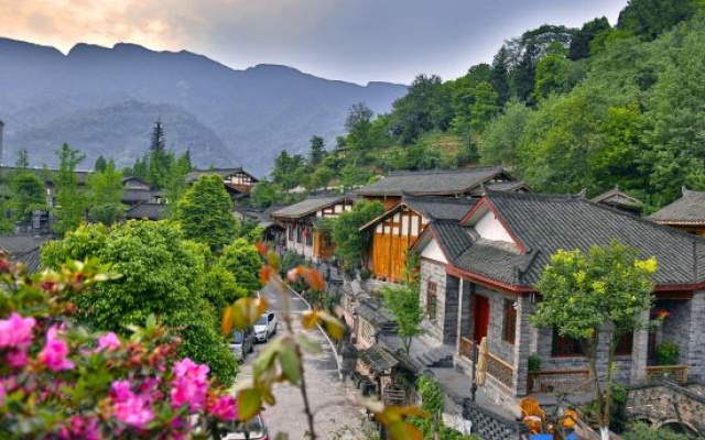 Xikang Wangshi Hotel – Outside – Ya'an