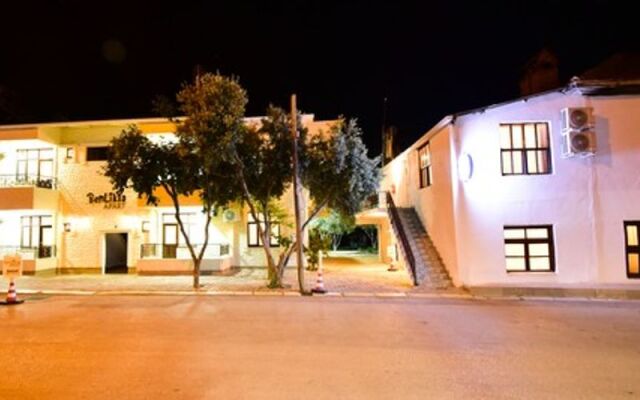 Benlikya Houses
