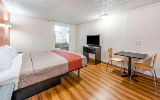 Knights Inn Mansfield