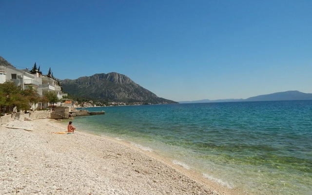 Inga - Right at the Beach - A1