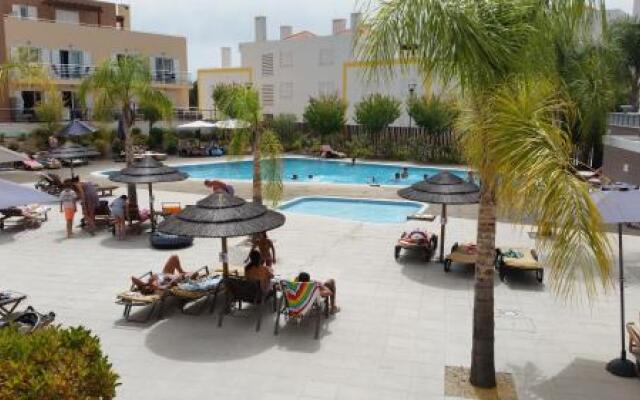Apartamento Laranjas Garden