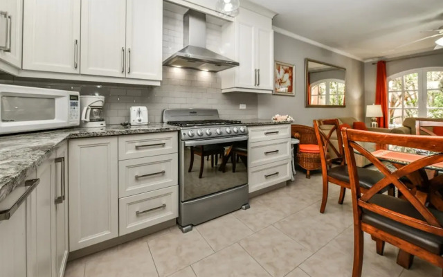 1br1ba Condo in Amazing Location Wacamaya Condos