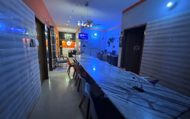 Hostel by zoo family