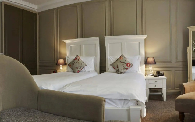 Vanbrugh House Hotel