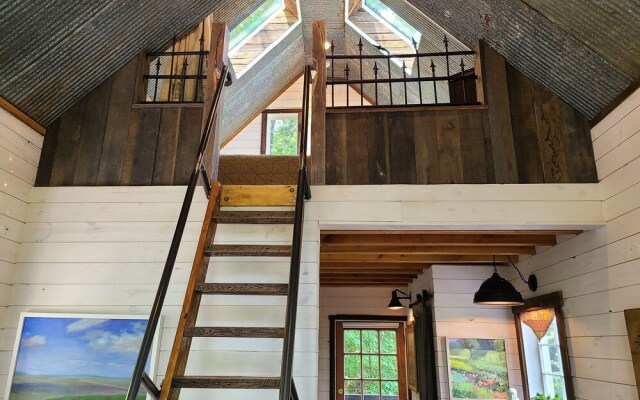 The Treetop Hideaways at Ruby Falls