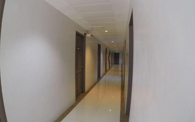 Bridge Way Hotel