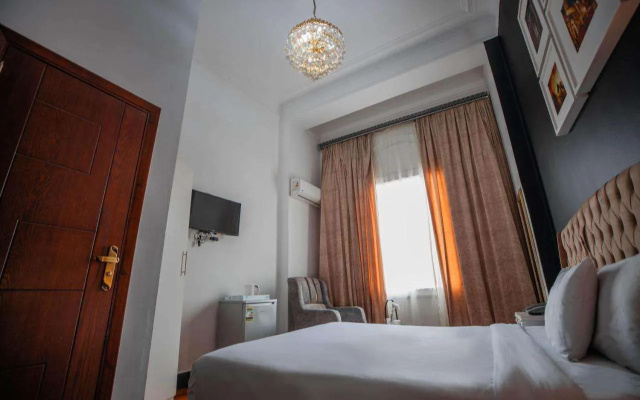 The Square Boutique Hotel