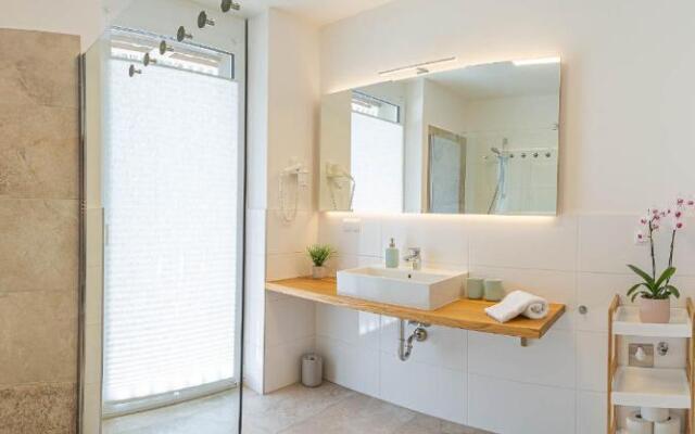 Alpine Appartement Top 3 by AA Holiday Homes