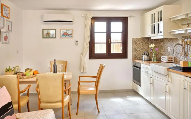 CENTER Penthouse - MEDIEVAL Town 10'- BEACH 2'