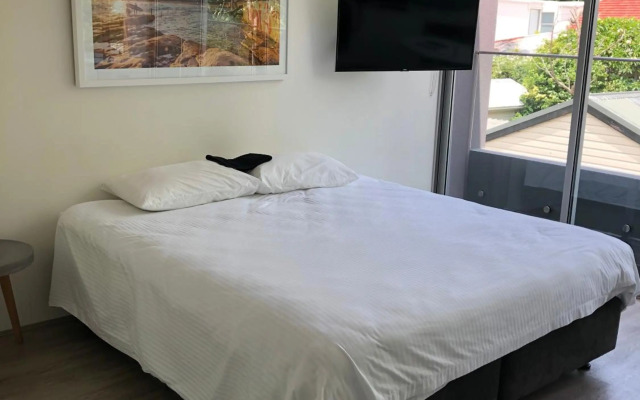 Bondi Beach Studio King Suite + Balcony