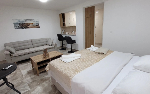 Montenegro Apartments Phoenix