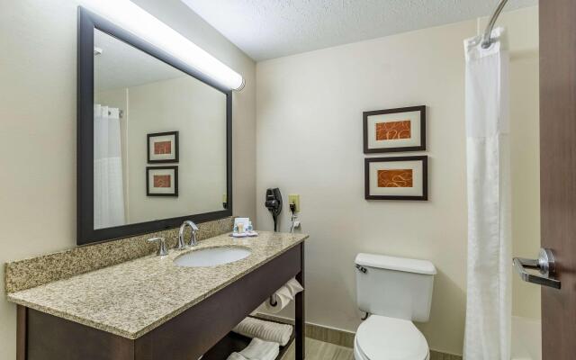 Comfort Inn - Independence