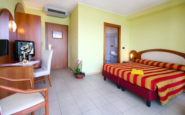 Piccolo Hotel