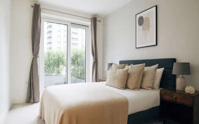 The River Thames Collection