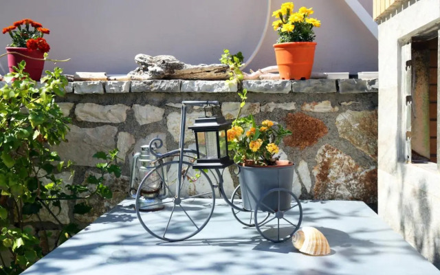 Rontos House, seaside