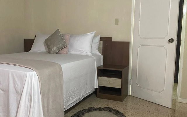 Lachemar Guest House