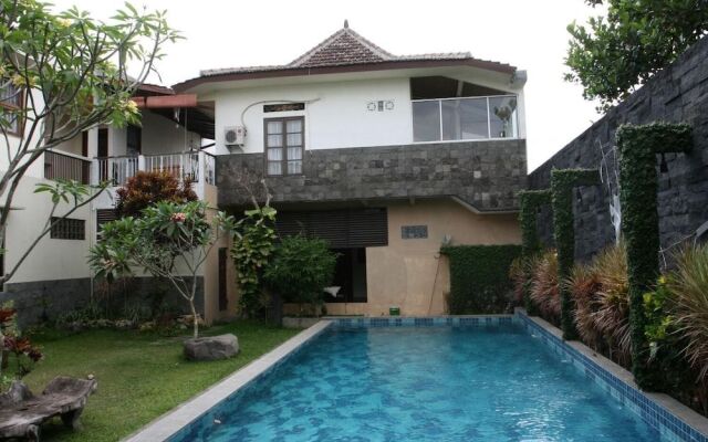 Rumah Kayen Family Homestay