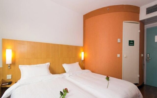 GreenTree Alliance ZheJiang HangZhou XiaSha WenZe Road Metro Station No.6 Street Hotel