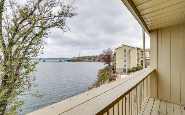 Lakefront Condo w/ Balcony in Osage Beach!