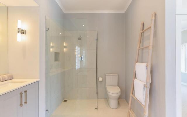 Sublime Five bed Property in Glorious Setting