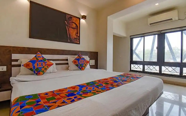 Fabhotel Rs Apartment
