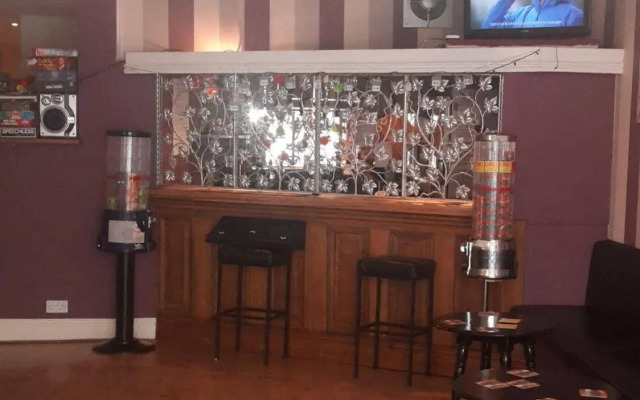 The Cressington Hotel
