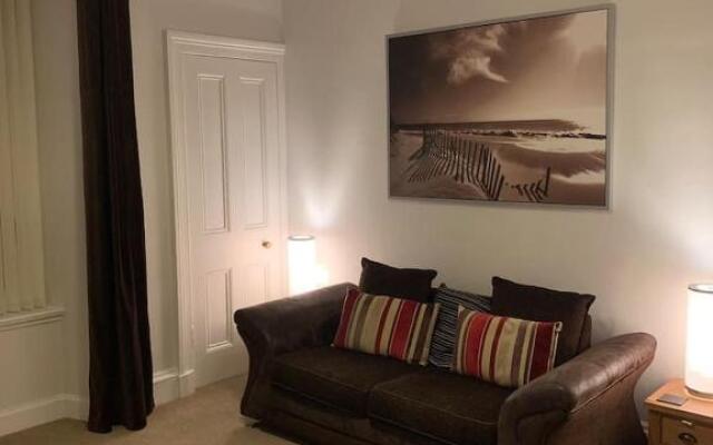 Apartment 39c