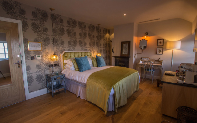 The Peacock at Barlow