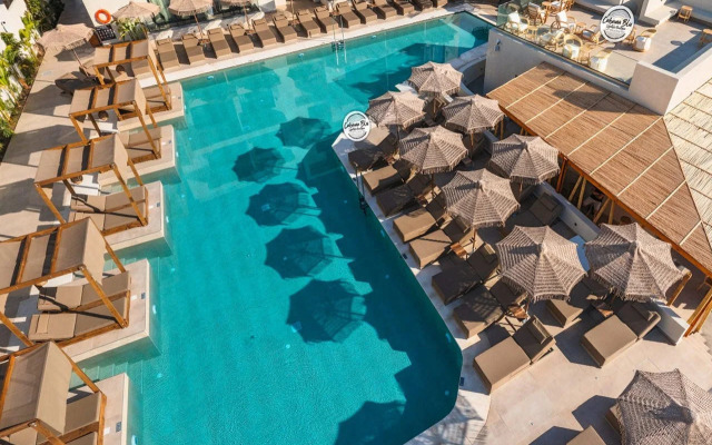 Cabana White Boutique Hotel & Suites