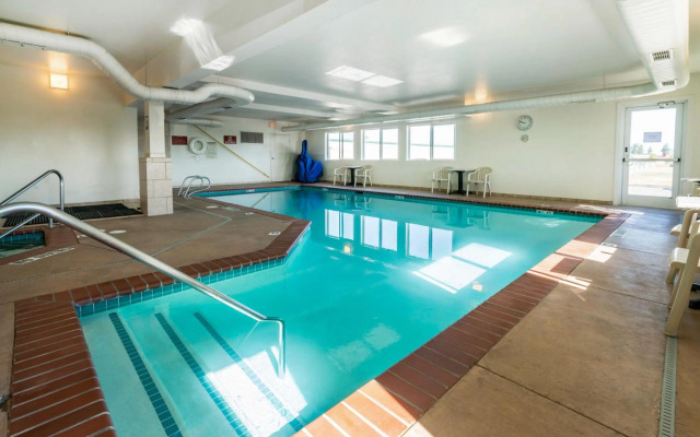 Quality Inn & Suites Sequim at Olympic National Park