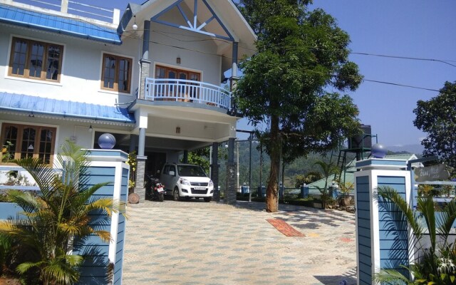 4 Bedroom Villa With Balcony Mountain View