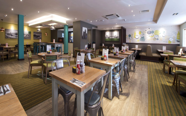 Premier Inn Glasgow Braehead
