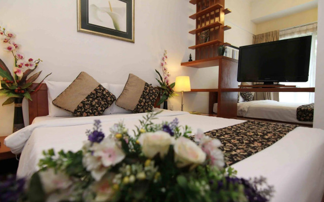 Peninsula Residents All Suite