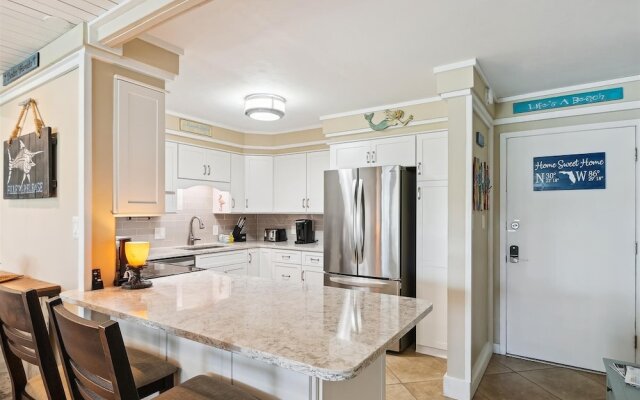 Dolphin Point 104b 2 Bedroom Condo by RedAwning