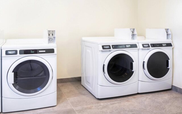 Fairfield Inn & Suites by Marriott Ottawa Airport