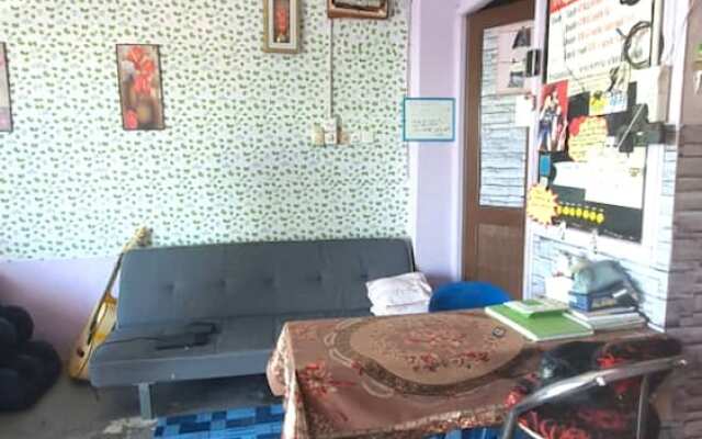 Hotel O Penginapan Almera