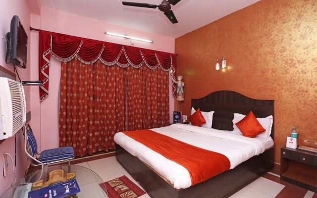 Capital O 6077 Hotel Ashraya