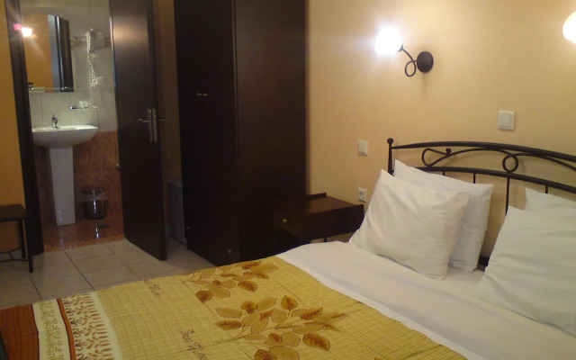 Kipos Resort
