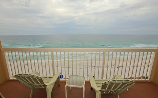 Pelican Beach by Holiday Isle