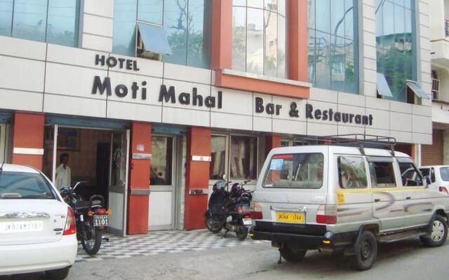 Hotel Moti Mahal by MTMC Rooms